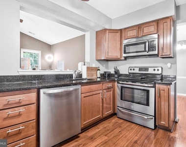 4037 Broadbill Circle - Photo Thumbnail 11