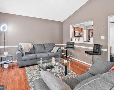 4037 Broadbill Circle - Photo Thumbnail 18