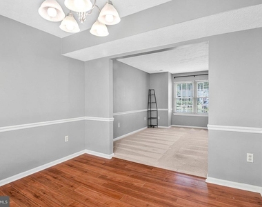 4037 Broadbill Circle - Photo Thumbnail 8