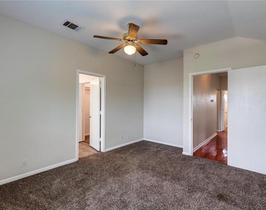 16712 Hamilton Point Cir - Photo Thumbnail 28