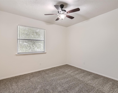 5616 Emerald Forest Dr - Photo Thumbnail 12
