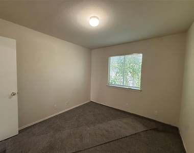364 Leonardo Dr - Photo Thumbnail 10