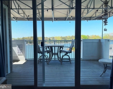 634 Oyster Bay Place - Photo Thumbnail 12