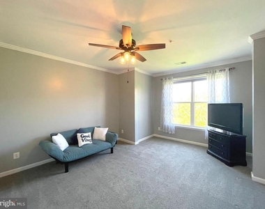 634 Oyster Bay Place - Photo Thumbnail 17