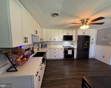 3028 Tennessee Avenue - Photo Thumbnail 4