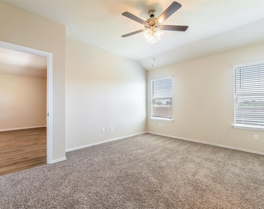125 Break Ave - Photo Thumbnail 18