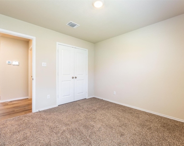 125 Break Ave - Photo Thumbnail 7