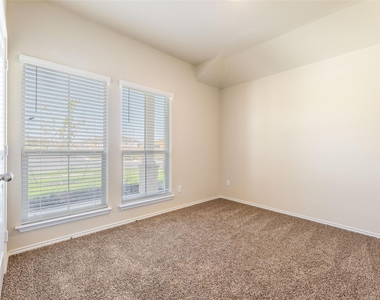 125 Break Ave - Photo Thumbnail 10