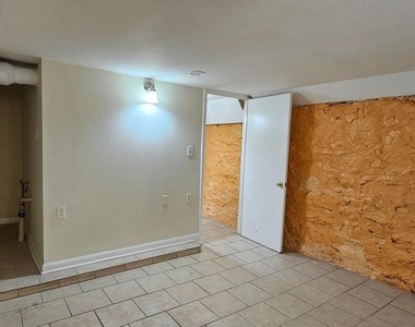 4031 Greenmount Avenue - Photo Thumbnail 5