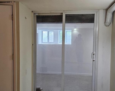4031 Greenmount Avenue - Photo Thumbnail 12