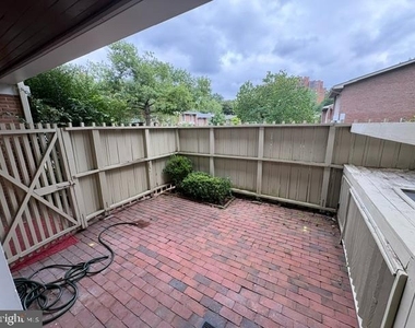 36 Bouton Green Court - Photo Thumbnail 5