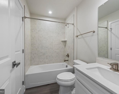 814 Watts Street - Photo Thumbnail 30
