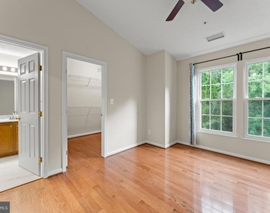144 Foxchase Drive - Photo Thumbnail 20