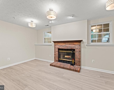 144 Foxchase Drive - Photo Thumbnail 27