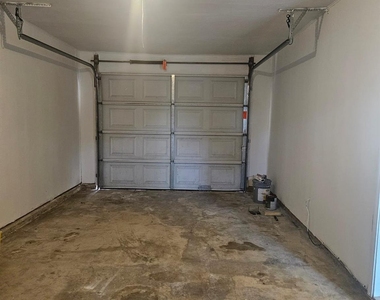 1401 Trinity St - Photo Thumbnail 27