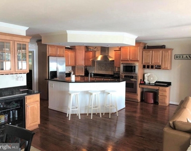 340 Severn Road - Photo Thumbnail 16