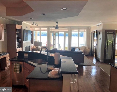 340 Severn Road - Photo Thumbnail 9