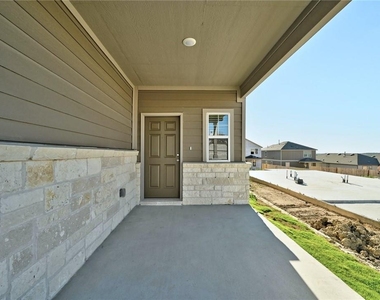 147 Longstraw Dr - Photo Thumbnail 3