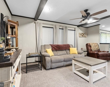 131 Shady Ridge Drive - Photo Thumbnail 8