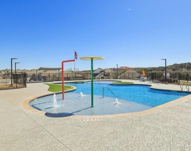 613 Silent Creek Cv - Photo Thumbnail 31