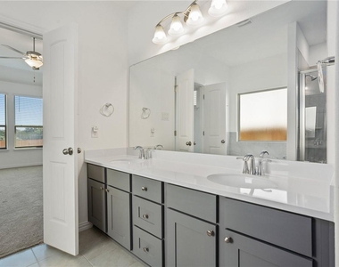613 Silent Creek Cv - Photo Thumbnail 18