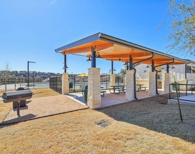 613 Silent Creek Cv - Photo Thumbnail 32