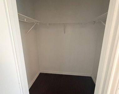 2601 Alcott Ln - Photo Thumbnail 9