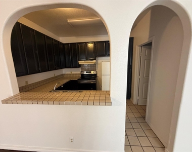 2601 Alcott Ln - Photo Thumbnail 3