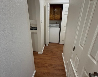 1306 Conway Dr - Photo Thumbnail 2
