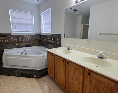 6 Mary Ella Court - Photo Thumbnail 53