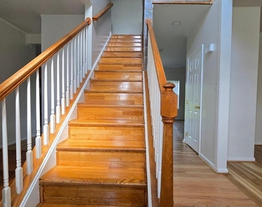 6 Mary Ella Court - Photo Thumbnail 3