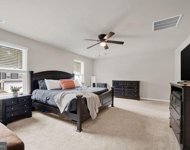 529 Currant Cir - Photo Thumbnail 18