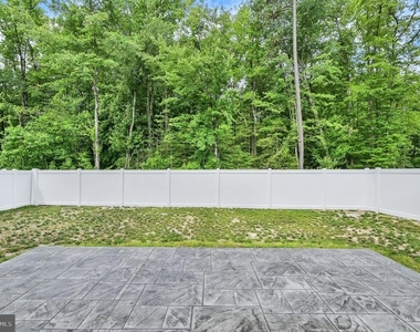 529 Currant Cir - Photo Thumbnail 32
