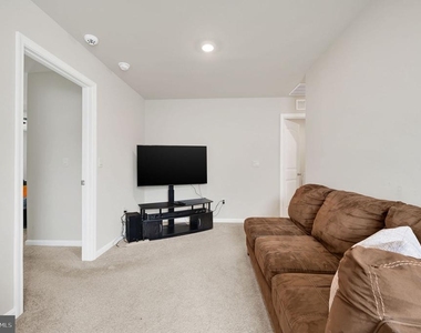 529 Currant Cir - Photo Thumbnail 16