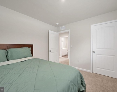 529 Currant Cir - Photo Thumbnail 23