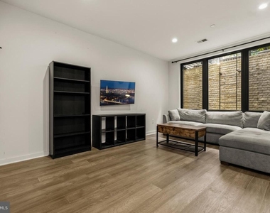 2612 University Place Nw - Photo Thumbnail 8