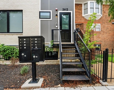 2612 University Place Nw - Photo Thumbnail 1
