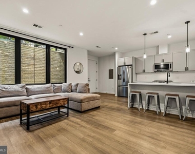 2612 University Place Nw - Photo Thumbnail 9