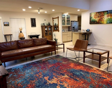 6204 Turtle Point Dr - Photo Thumbnail 4