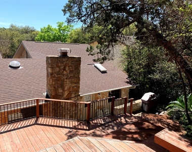 6204 Turtle Point Dr - Photo Thumbnail 23