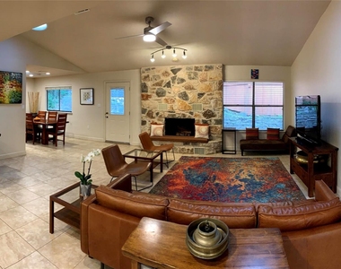 6204 Turtle Point Dr - Photo Thumbnail 3