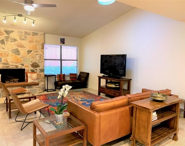 6204 Turtle Point Dr - Photo Thumbnail 2