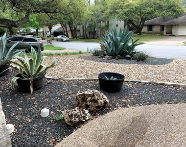6204 Turtle Point Dr - Photo Thumbnail 1