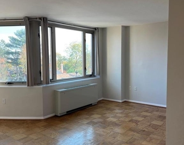 2800 Wisconsin Avenue Nw - Photo Thumbnail 6