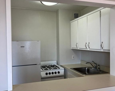 2800 Wisconsin Avenue Nw - Photo Thumbnail 2