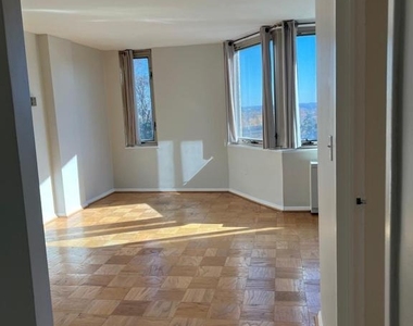 2800 Wisconsin Avenue Nw - Photo Thumbnail 7