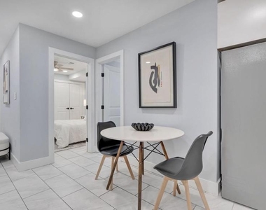 413 Ingraham Street Nw - Photo Thumbnail 6