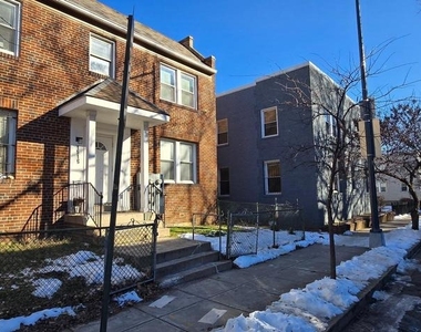 1516 F Street Ne - Photo Thumbnail 13