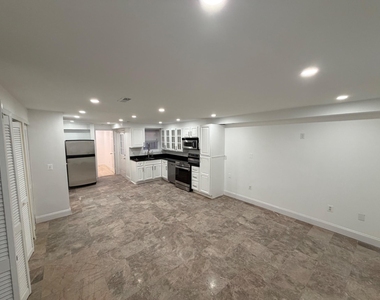 1605 New Jersey Avenue Nw - Photo Thumbnail 2