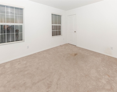 1139 Catfish Ln - Photo Thumbnail 23